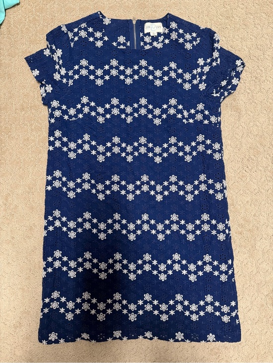 June & Ivy Dresses & Skirts - June & Ivy Eyelet Dress